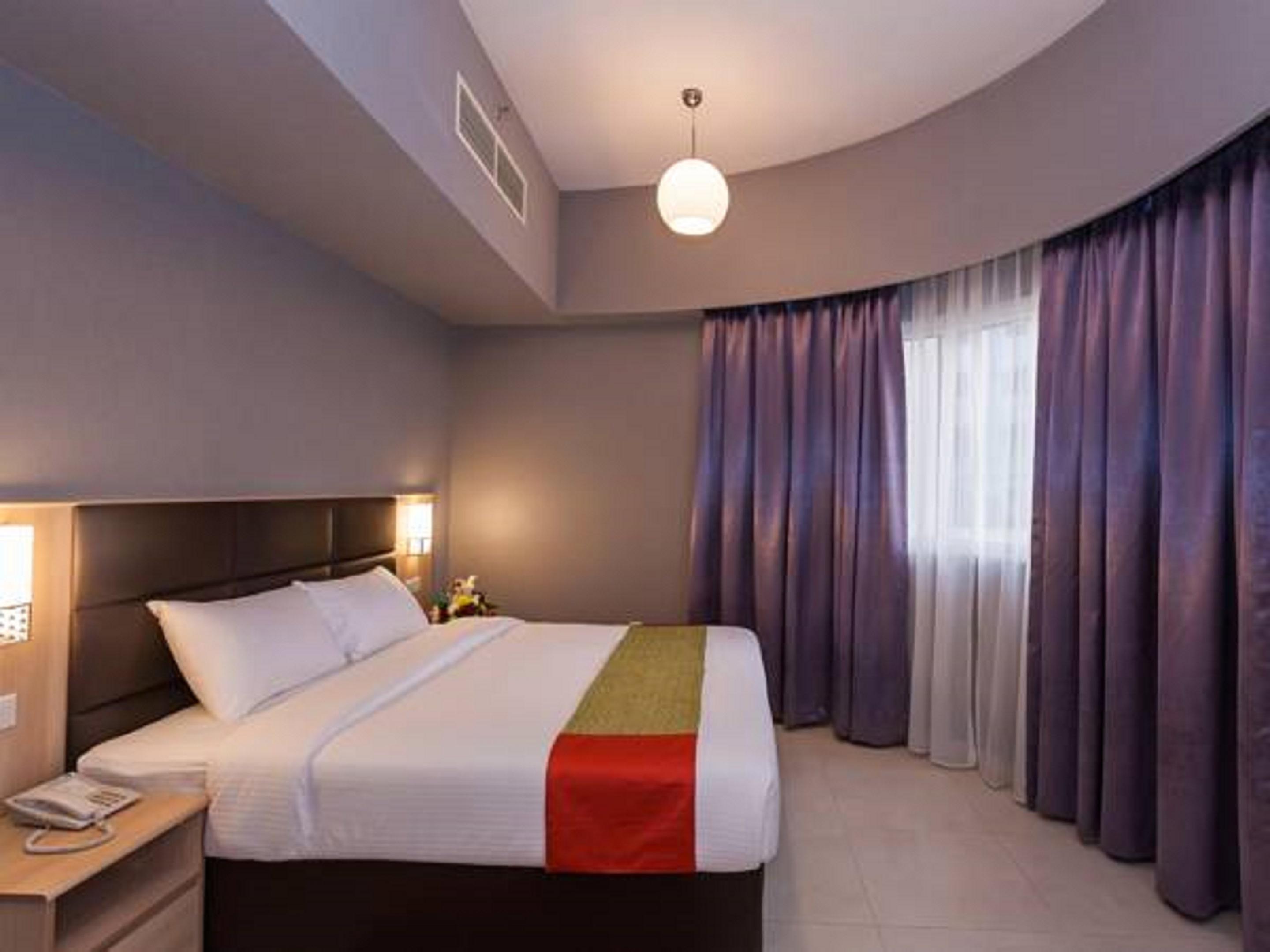 Florida Square Hotel Dubai Exteriör bild