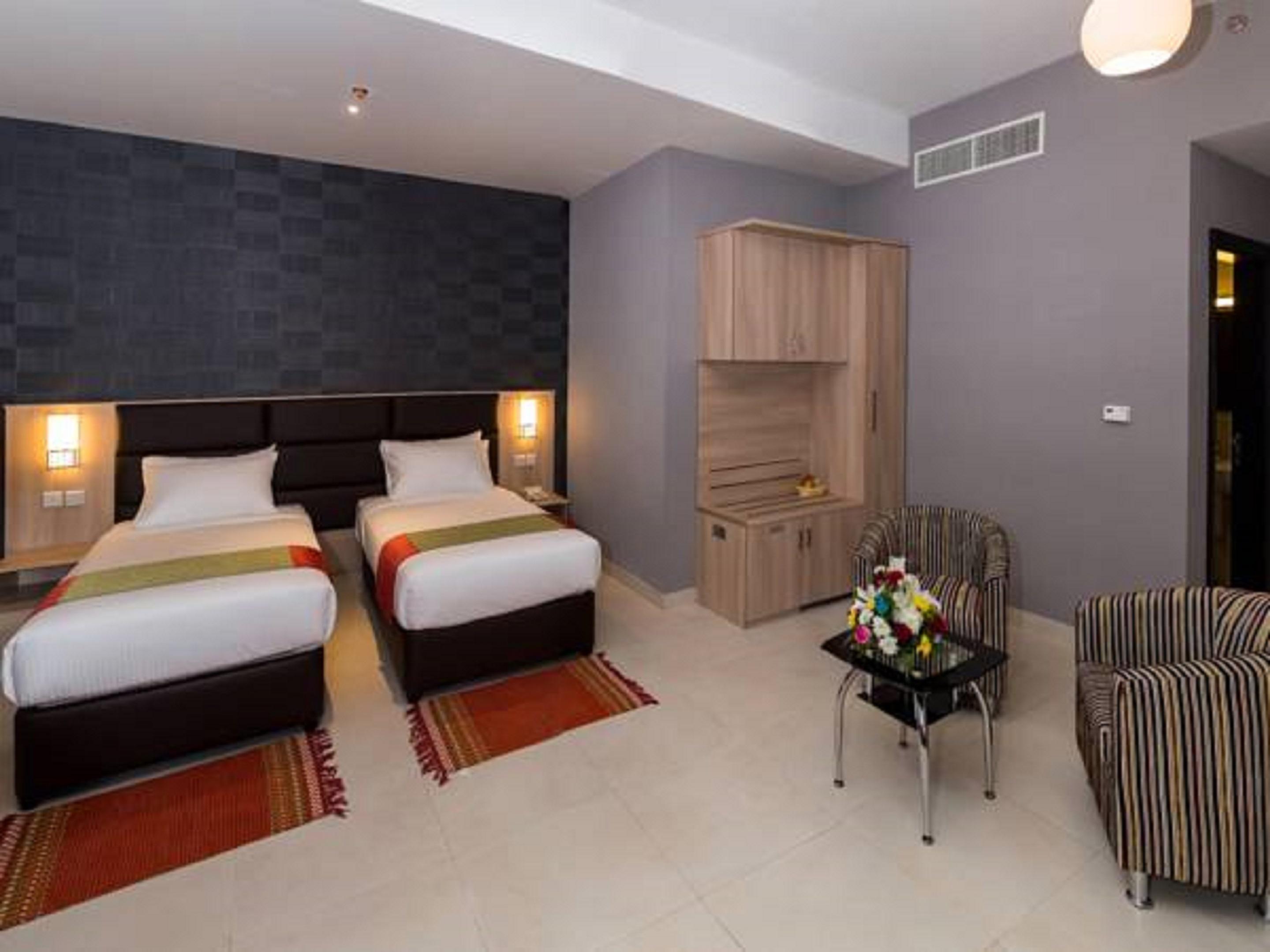 Florida Square Hotel Dubai Exteriör bild
