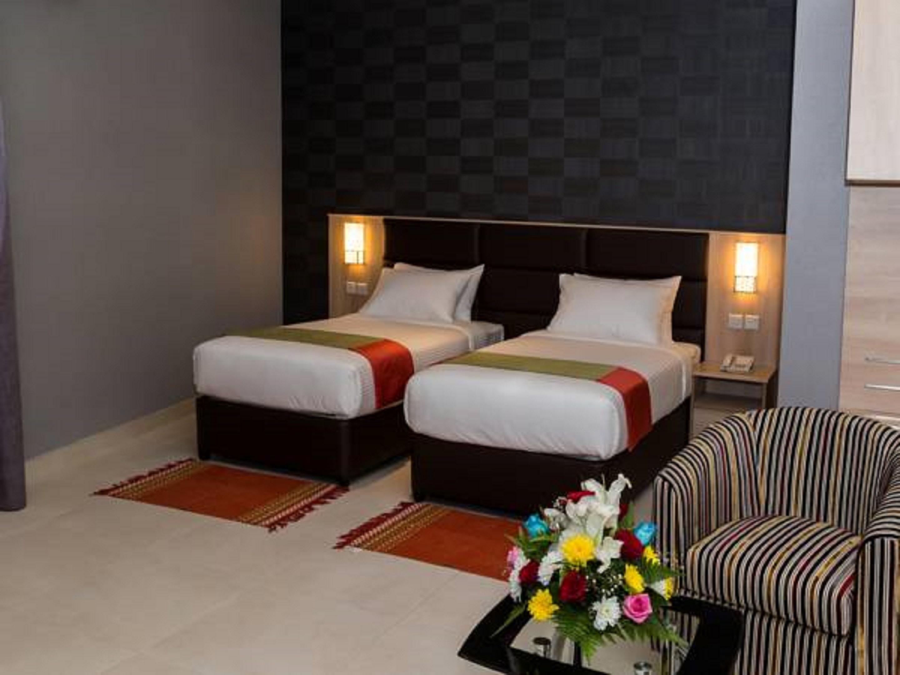 Florida Square Hotel Dubai Exteriör bild