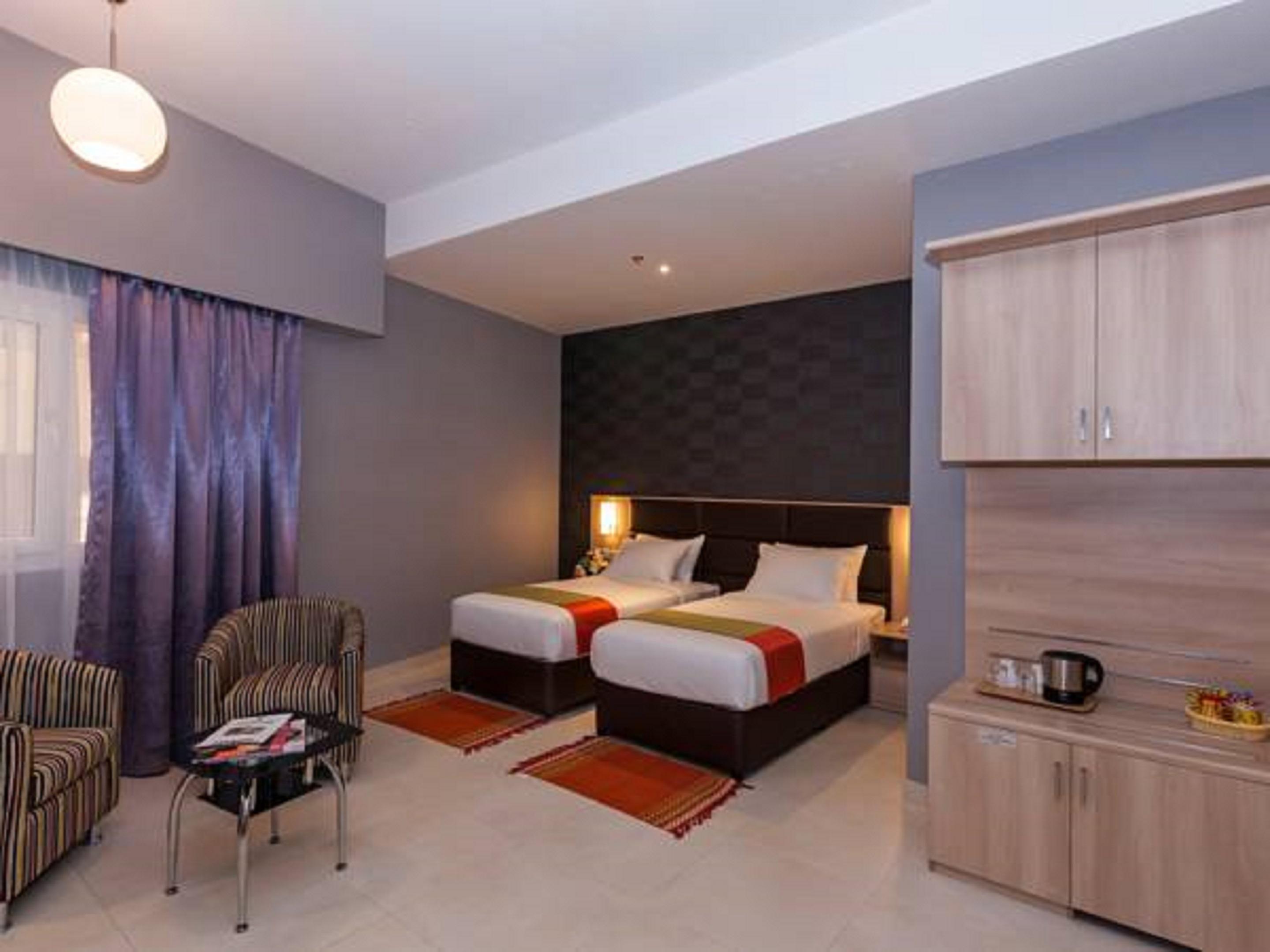 Florida Square Hotel Dubai Exteriör bild