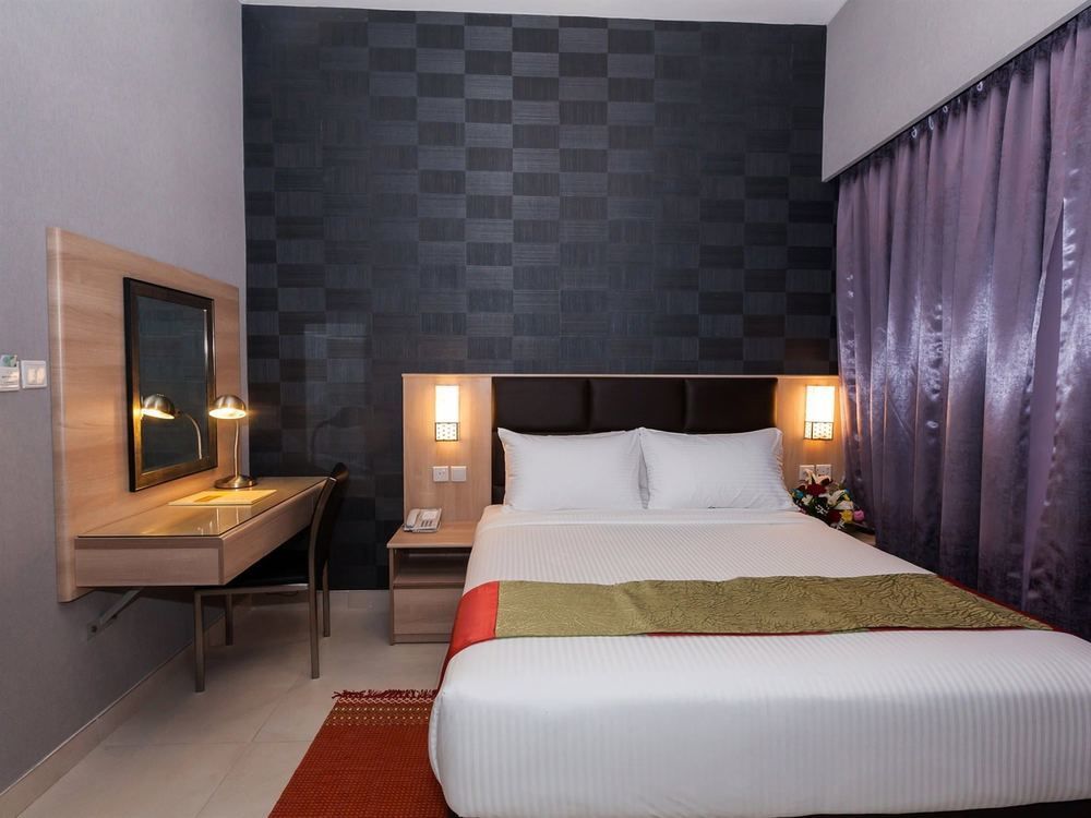 Florida Square Hotel Dubai Exteriör bild